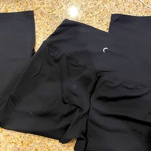 Zyia black leggings